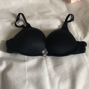 Victoria secret bra never been worn